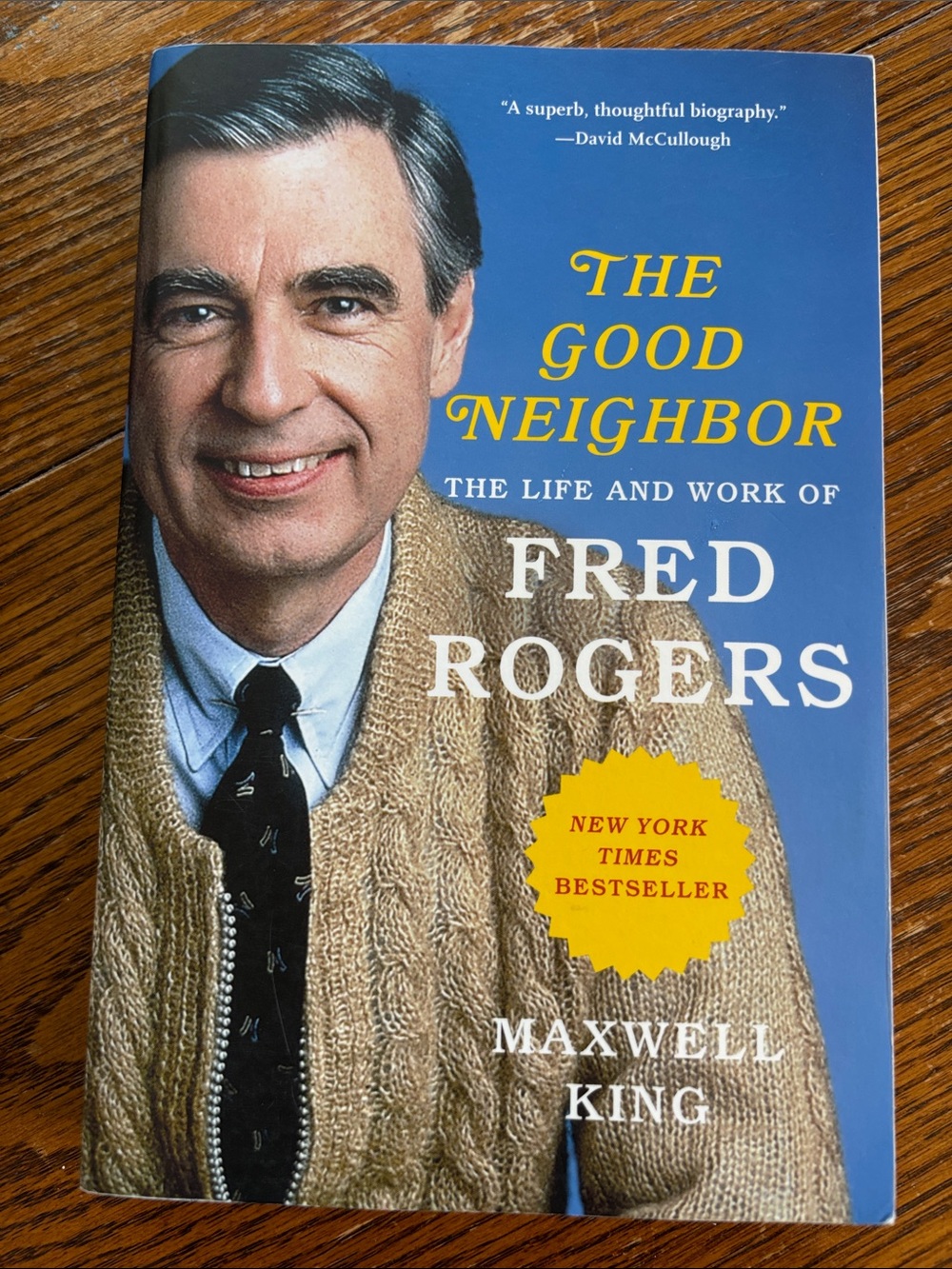 The Good Neighbor: The Life and Work of Fred Rogers - Paperback book